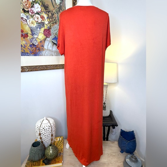 Iconic Luxe Aoricot Colored Long Dress Size XL - Picture 6 of 9